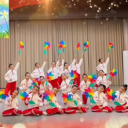 儿童啦啦队演出服装中小学生运动会开幕式团体操表演服幼儿园班服