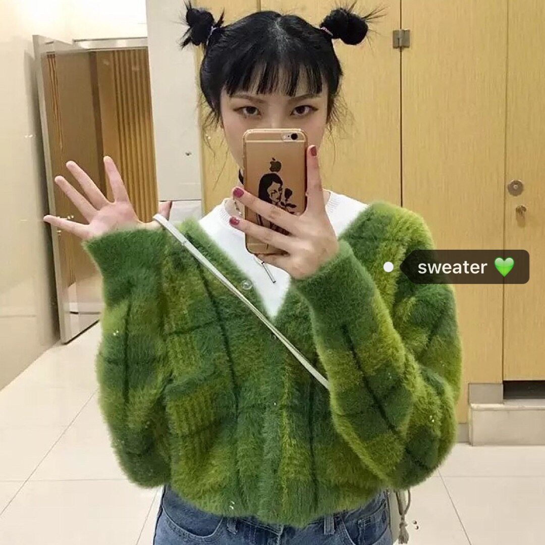 欧美时尚复古鬼马少女加厚保暖貂绒格子毛衣开衫外套推荐优质3082