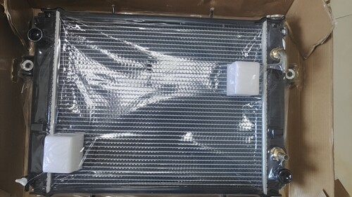 进口柴油叉车发动机大修配件 丰田7FD30-2Z自动波箱散热水泵水箱