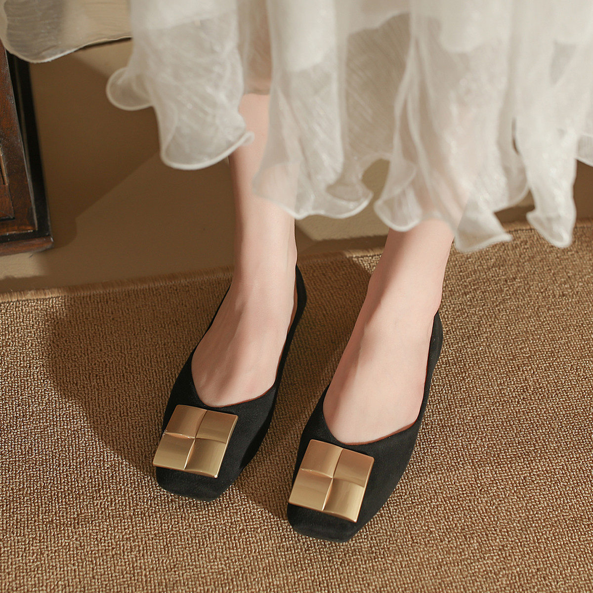 方头绒面平底鞋女鞋浅口平跟鞋单鞋女软底瓢鞋水钻方扣黑色工作鞋