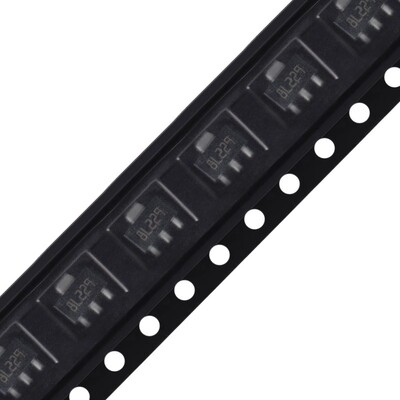 原装正品 L78L15ABUTR SOT-89 0.1A正电压稳压器芯片