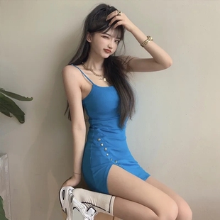 性感露肩吊带连衣裙女2025夏季 设计感收腰气质侧开叉包臀内搭裙子