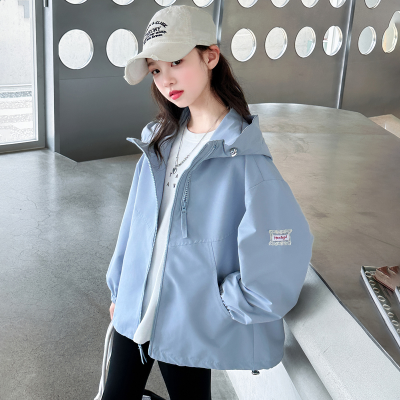 女童外套春秋款2025新款洋气儿童冲锋衣中大童装女孩秋季连帽上衣