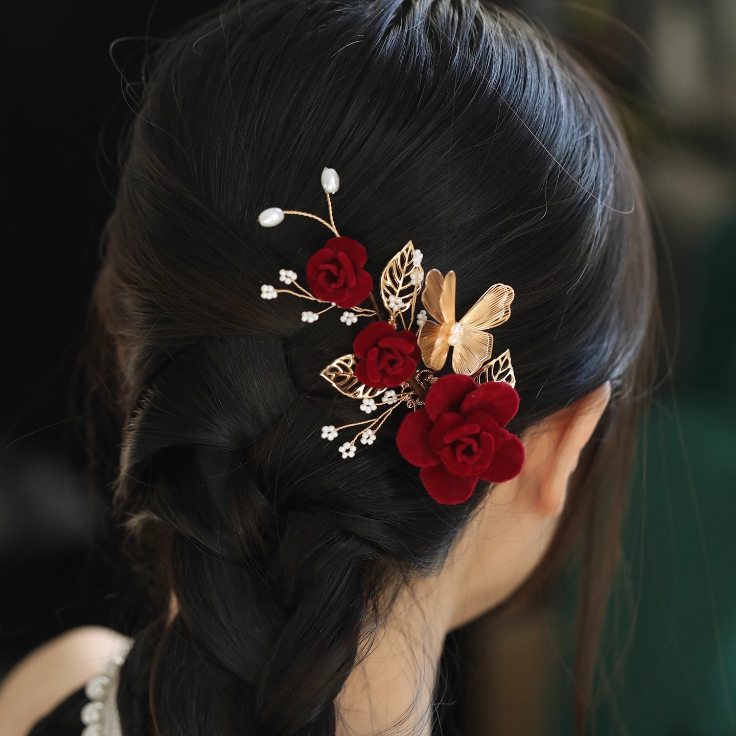 中式复古红色花朵夹子头饰旗袍秀禾配饰发夹侧边蝴蝶古典婚礼配饰