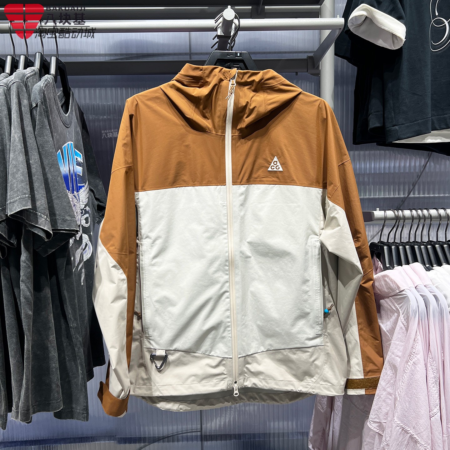 耐克男装徒步硬壳冲锋衣夹克外套