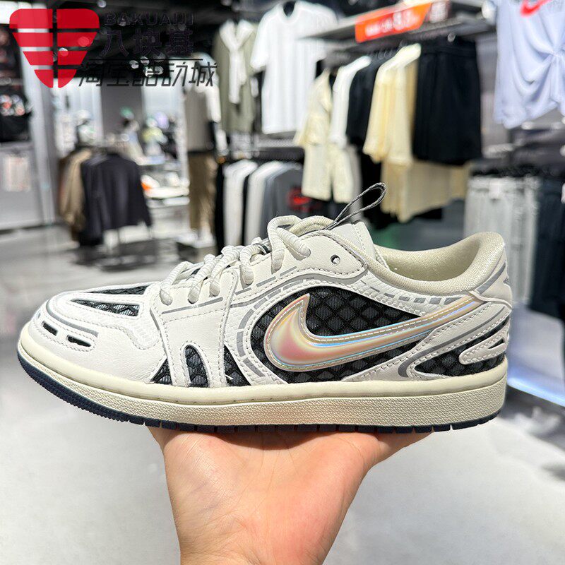 耐克女鞋2026夏季JORDAN AJ1白黑撞色渐变镭射复古板鞋HQ2186-100