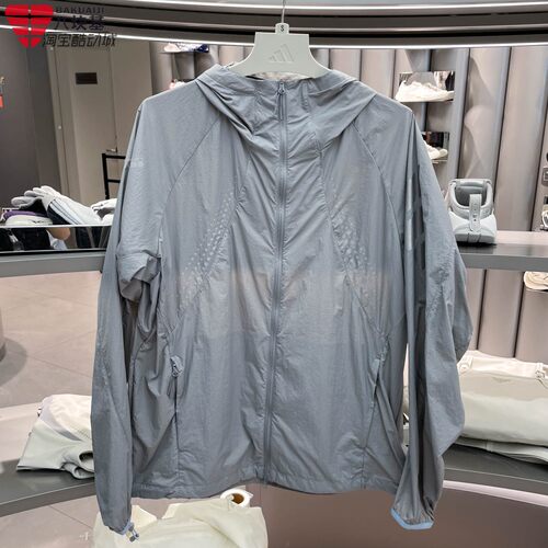adidas阿迪达斯男款2026夏连帽透气服时尚宽松机能防晒外套KW0101