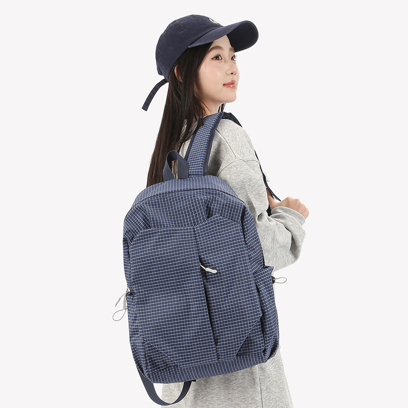 休闲简约风格纹双肩包