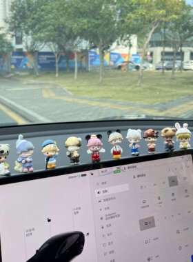 泡泡玛特汽车屏幕摆件车载中控台显示屏装饰车内DIMOO趴趴公仔