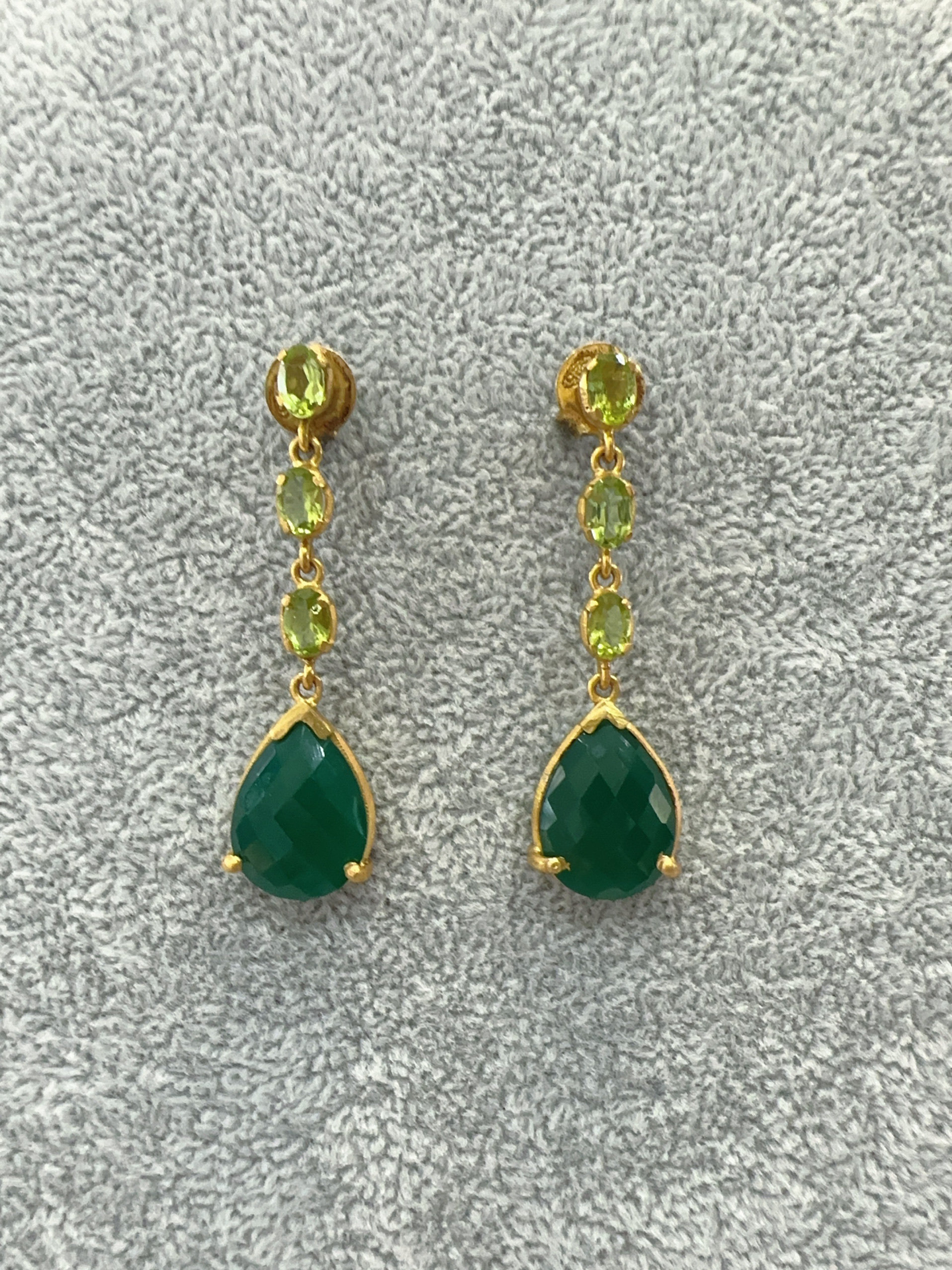 印度纯银镀金镶嵌天然橄榄石绿玛瑙碎钻设计款耳环