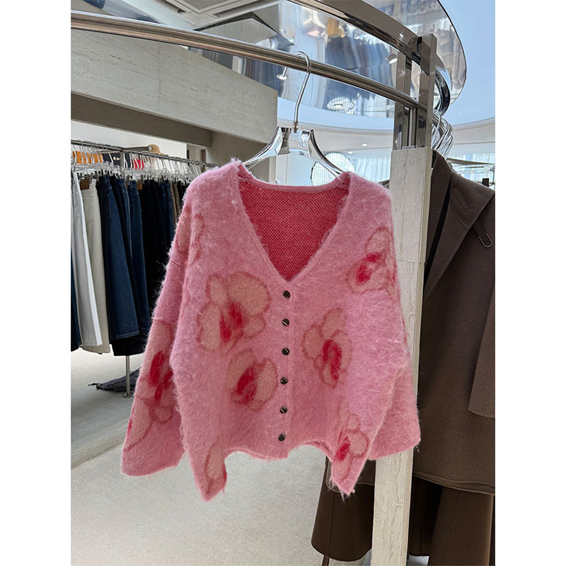 AS达哥~活动中~明天涨价~现货粉色蝴蝶兰提花羊驼毛V领针织开衫女