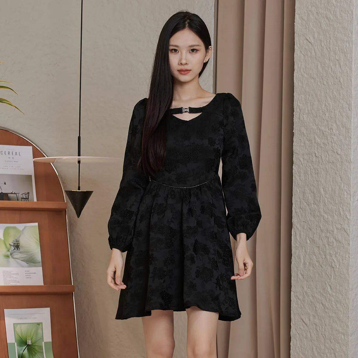 清仓!秋冬装阿依莲a.yilian 领口镂空连衣裙,女装/女士精品,连衣裙,淘宝优惠券,粉丝福利购,淘宝优惠卷