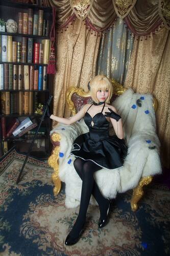 黑Saber 塞巴黑化礼服裙cosplay服装 阿尔托莉雅动漫 手持道具