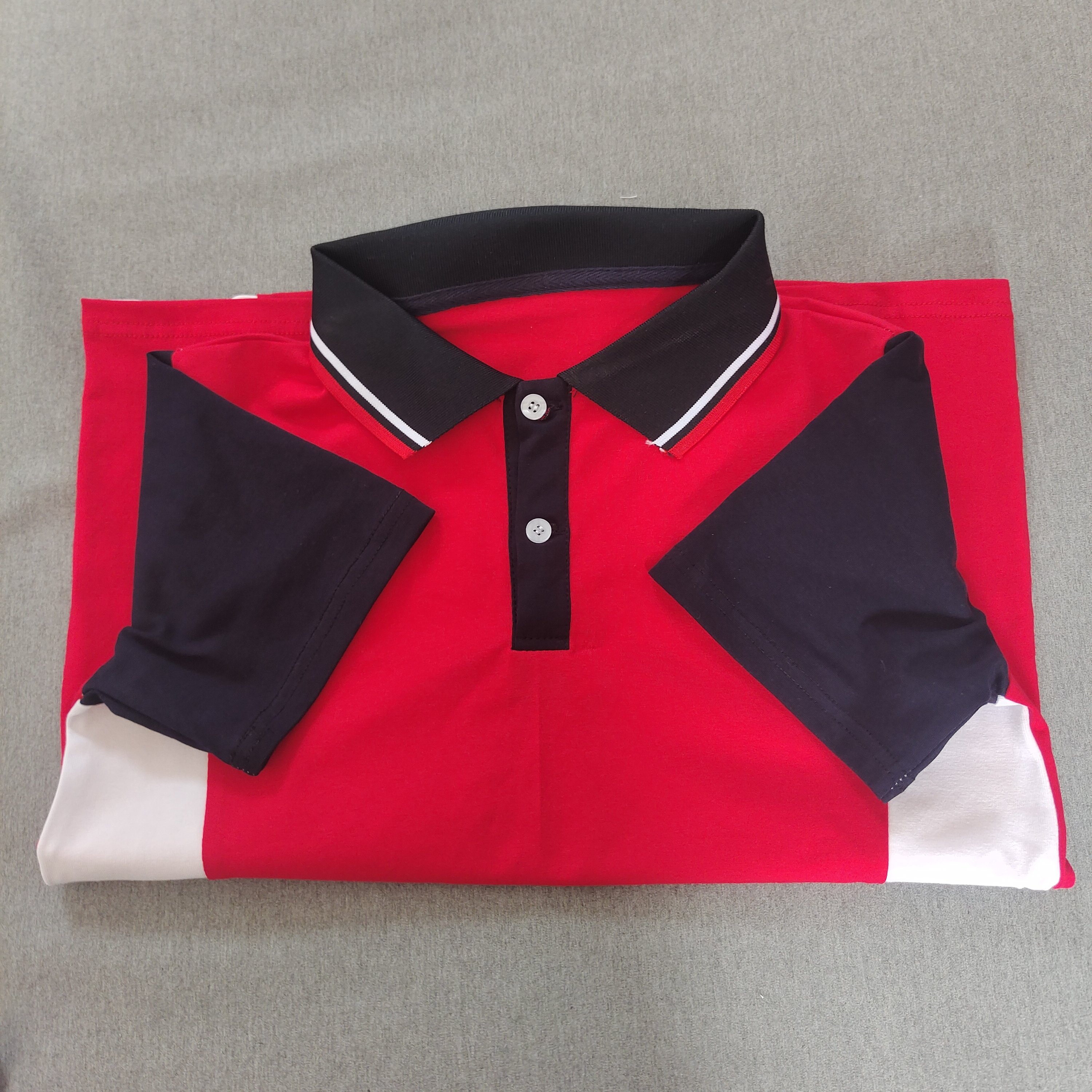 大红色拼接白色藏蓝色T恤POLO衫