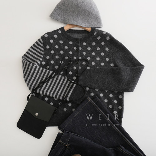 文艺绵羊毛撞色波点拼色开衫秋冬新款休闲宽松开扣毛衣