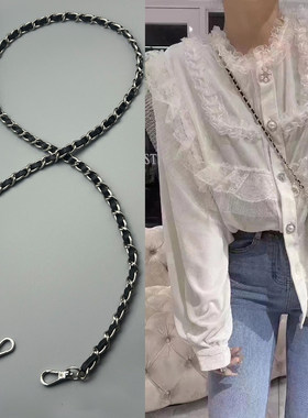 miumiu褶皱包斜挎皮穿肩带链子