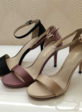 KISSCAT接吻猫2019夏水钻优雅绊带细高跟防水台女凉鞋KA09496-10