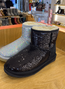 索菲娅冬季新款亮片休闲防滑保暖女雪地靴平底套筒短靴SF9411A083