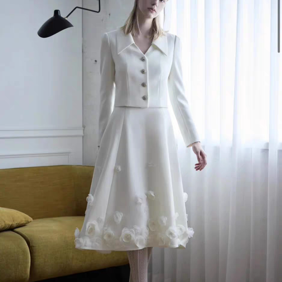 25年秋冬新款韩版优雅通勤显瘦重工立体花朵西服外套+半身裙套装