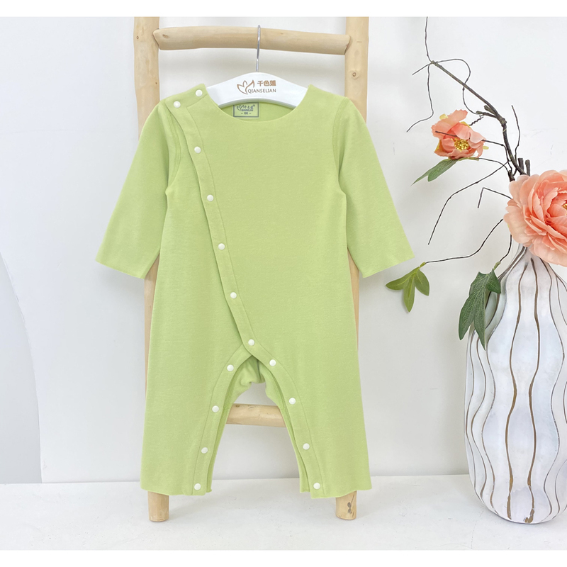 婴幼儿秋冬加厚德绒无骨无痕棉爬服系扣男女宝宝连体哈衣保暖睡衣