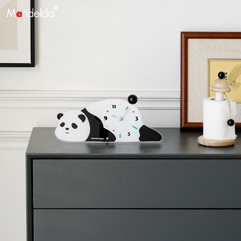 满得达入户玄关摆放式钟表摆件电视柜客厅熊猫时钟桌面装饰品