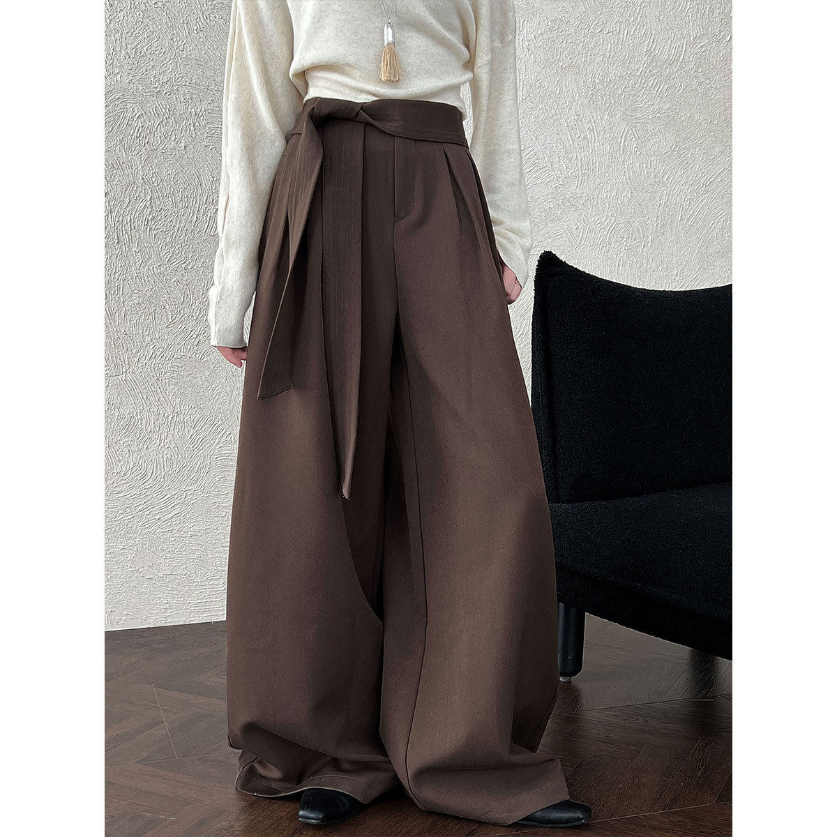 今年流行特惠鹿西 复古设计感绑带立体褶皱阔腿裤女秋季新款休闲,女装/女士精品,休闲裤,淘宝优惠券,粉丝福利购,淘宝优惠卷