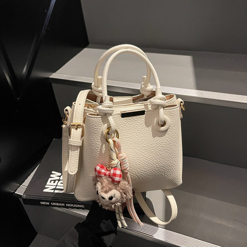 诗茵曼百搭时尚洋气斜挎包