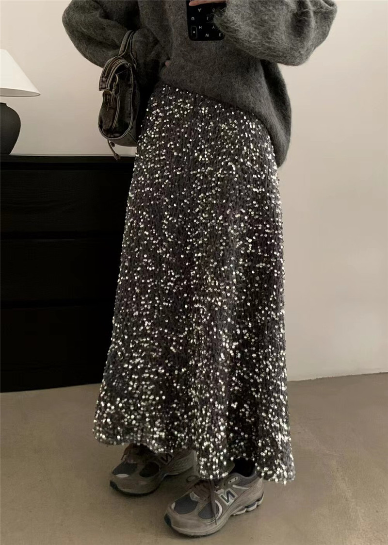 2024冬季浅灰色黑色亮片鱼尾裙裙子女时尚显瘦百搭松紧腰中长裙潮