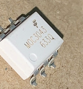 MOC3031M MOC3031 DIP6 直插 光耦隔离器  全新原装