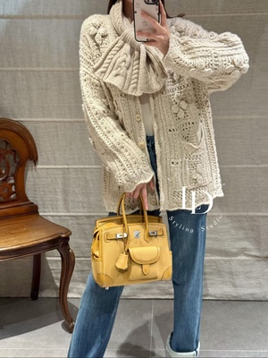 CJZP 2025秋冬新款时尚立体花朵手工编织针织开衫三色山羊绒外套