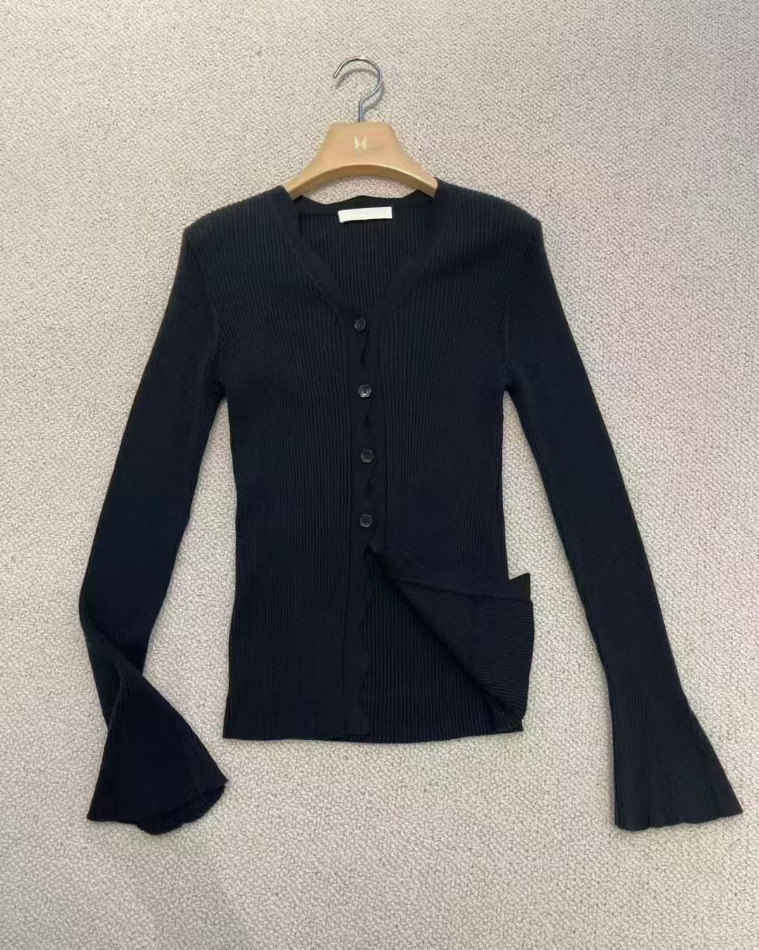 正品！性感V领黑色针织衫修身收腰简约开衫毛衣内搭上衣打底衫女