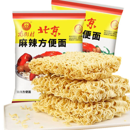 老北京儿时怀旧麻辣方便面