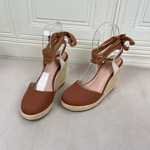 圆头纯色厚底系带坡跟包头单鞋