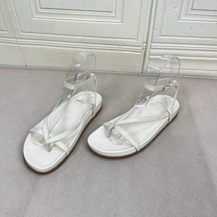 Lady Shoes外贸原单圆头平底凉鞋简约时尚新款舒适休闲百搭外穿