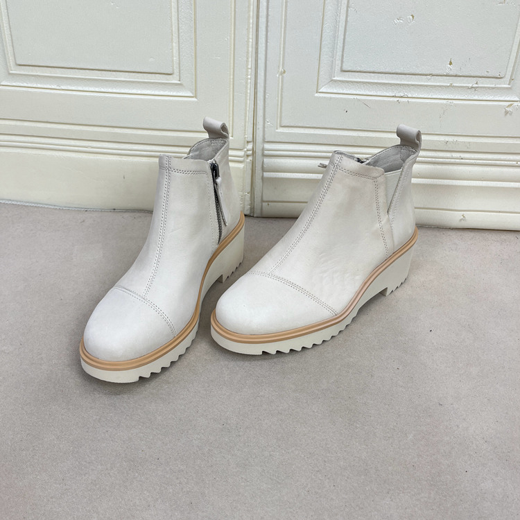 外贸原单女靴真皮时尚侧拉链圆头纯色厚底小坡跟百搭切尔西短靴