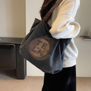 大容量帆布通勤包女2024新款文艺字母单肩包休闲大容量上课托特包