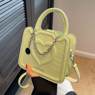 牛油果绿色饼干包包女2025夏新款 单肩斜挎包高级感小众手提小方包