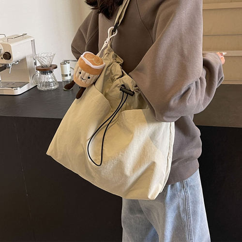 尼龙布托特包女大容量斜挎通勤包