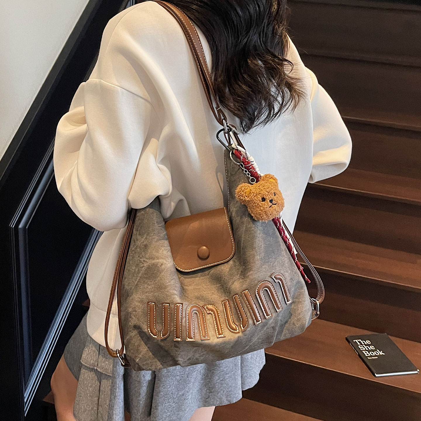 复古风通勤包女大容量单肩托特包