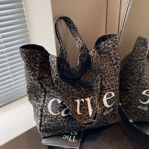 购物袋通勤包大容量单肩托特包