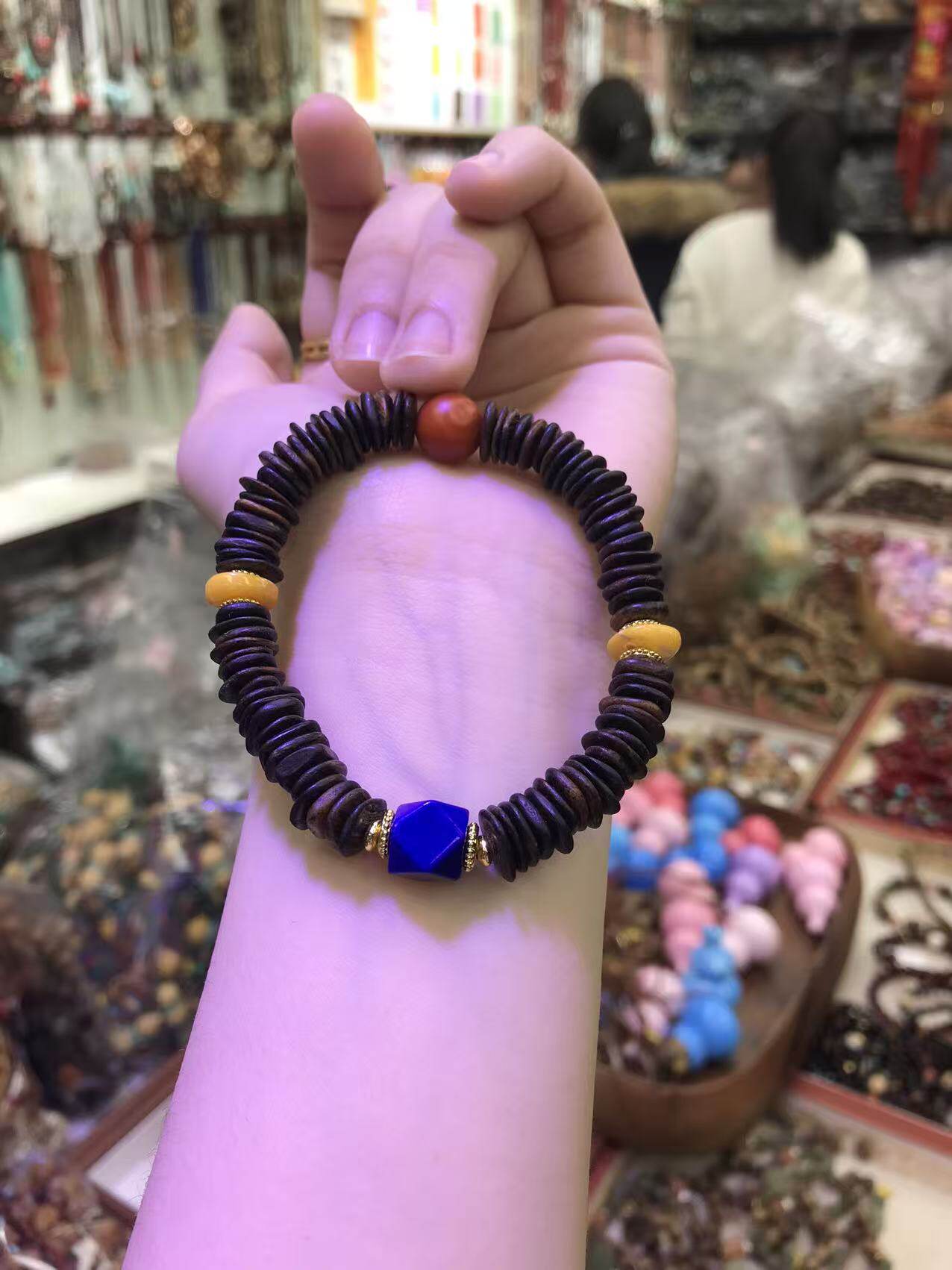 原创新款沉香木手串搭配蜜蜡青金石白水晶手串搭配珍珠贝