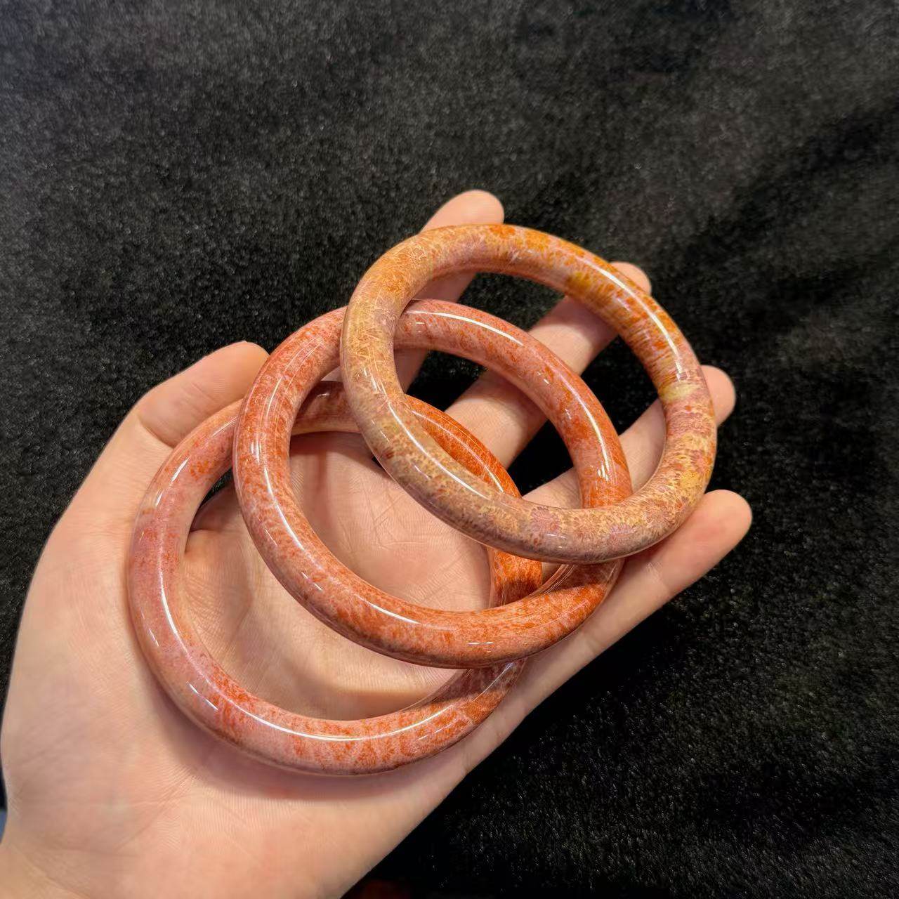 硅化玉珊瑚玉圆条手镯-约10mm-多样性发货-T福-A5500,珠宝/钻石/翡翠,其他,淘宝优惠券,粉丝福利购,淘宝优惠卷