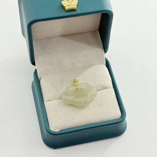 约23 YSP金 多样性发货 V610 6mm 18k和田玉锁吊坠