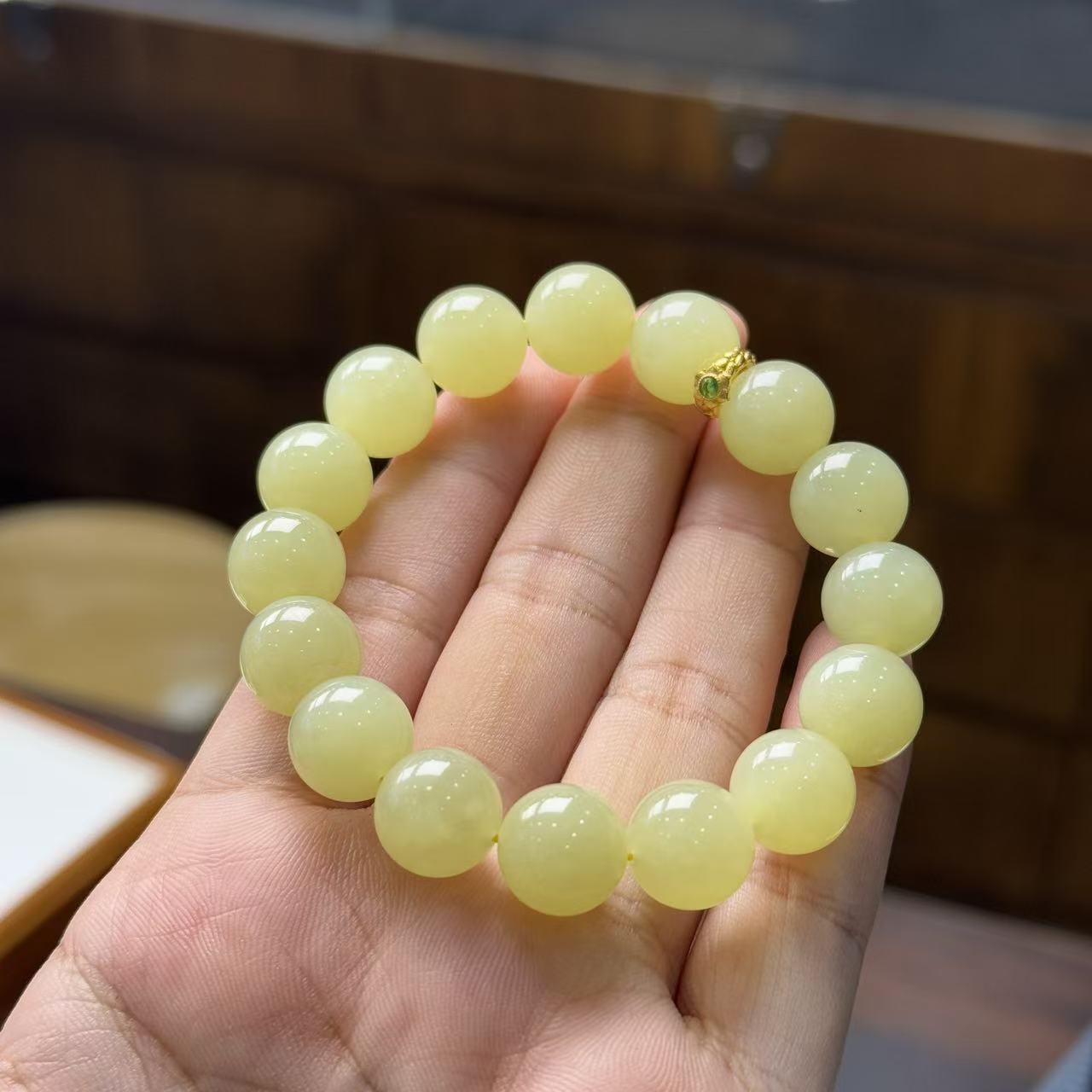 和田玉单圈手串-约12mm-多样性发货-J林-B2656