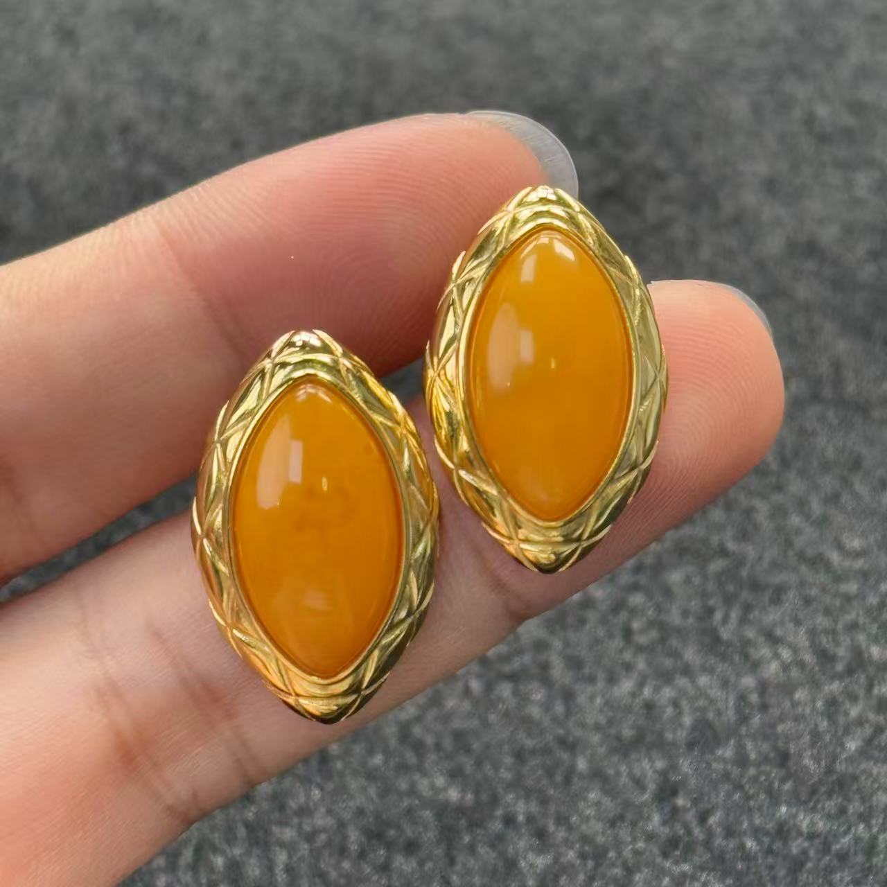 s925银蜜蜡耳钉-约15*24mm-多样性发货-L宝，B325