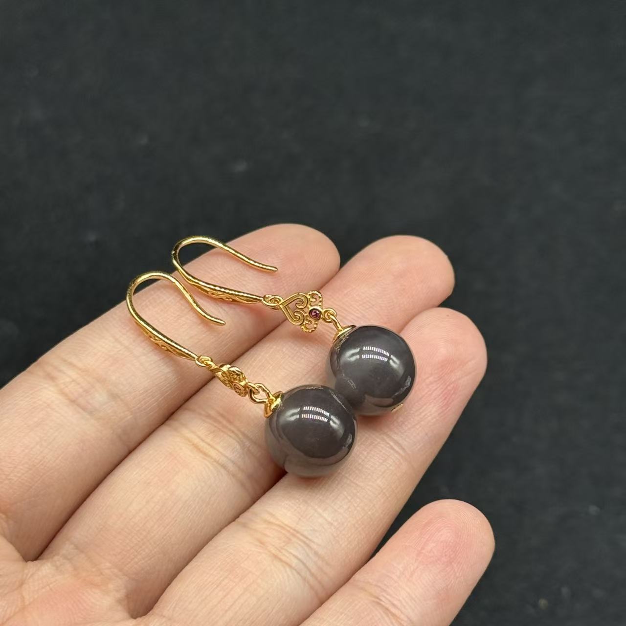 s925银和田玉耳坠-约13mm-多样性发货-YSP金-B736