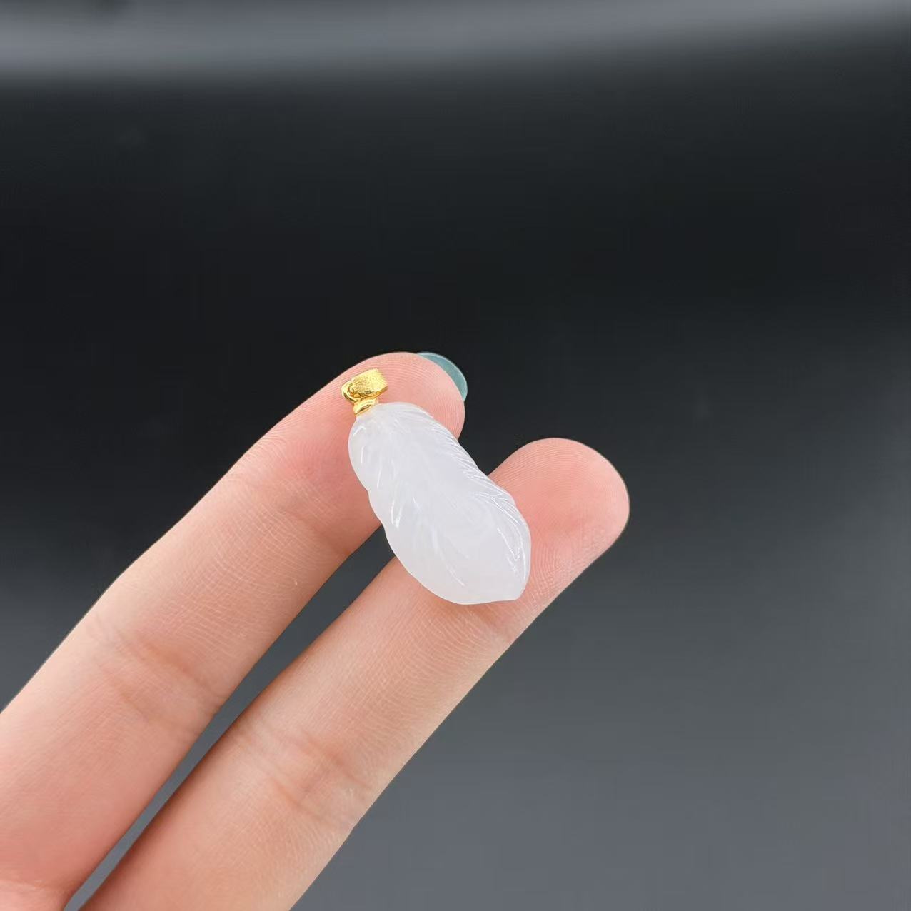 S925和田玉白玉羽毛吊坠-约31*13mm-多样性发货-Y欣-A2163