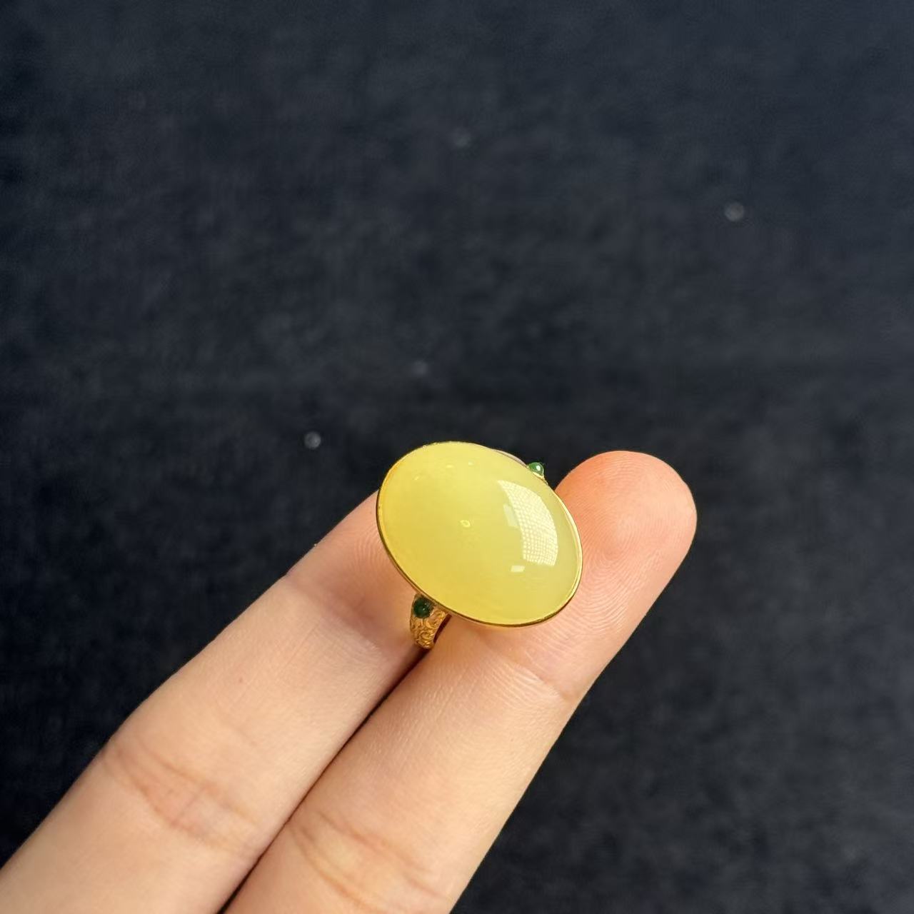 18k和田玉戒指-多样性发货-约20*15*7mm-DY一-B9616