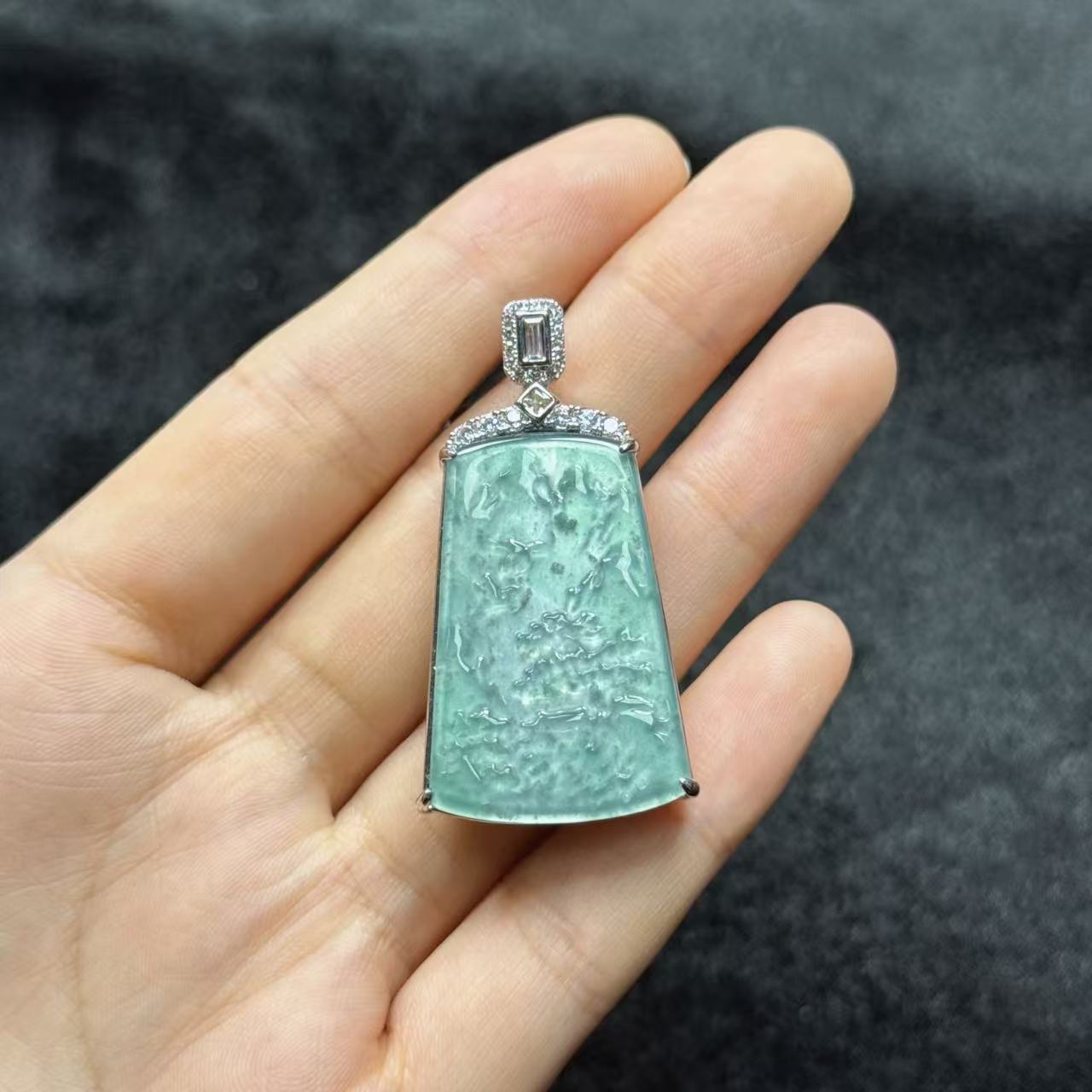 翡翠吊坠-约47*25*8mm-多样性发货-S张B1483