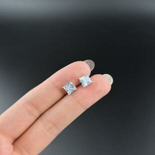 N娅 多样性发货 A5418 约6mm 合成立方氧化锆方块耳钉